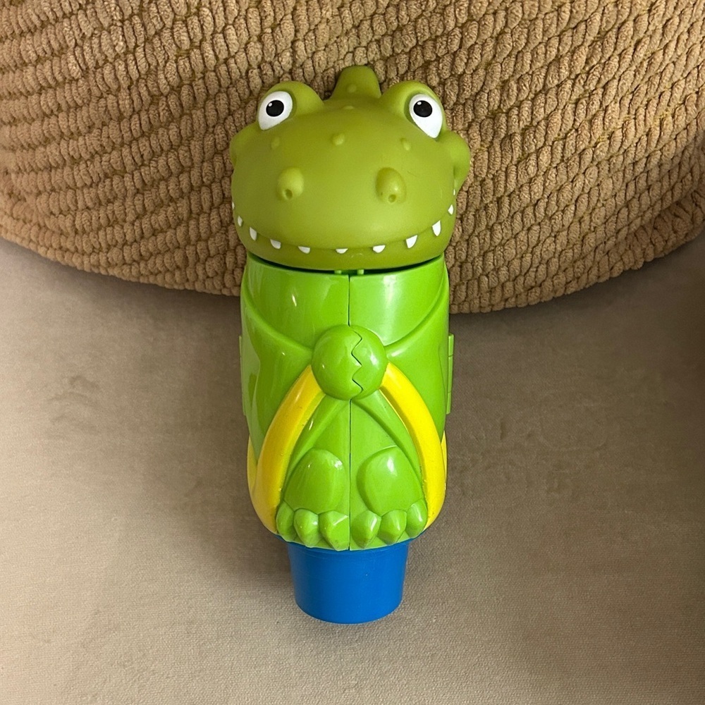 Crayola Green Dinosaur Creativity Kit - Picture 2 of 5